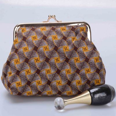 Clip Cosmetic Purse